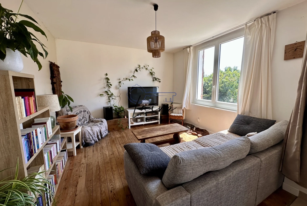 Maison rénovée de 136 m² à Bergerac proche du lac de Pombonne 