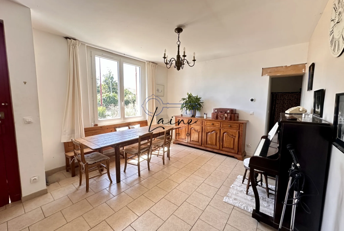 Maison rénovée de 136 m² à Bergerac proche du lac de Pombonne 