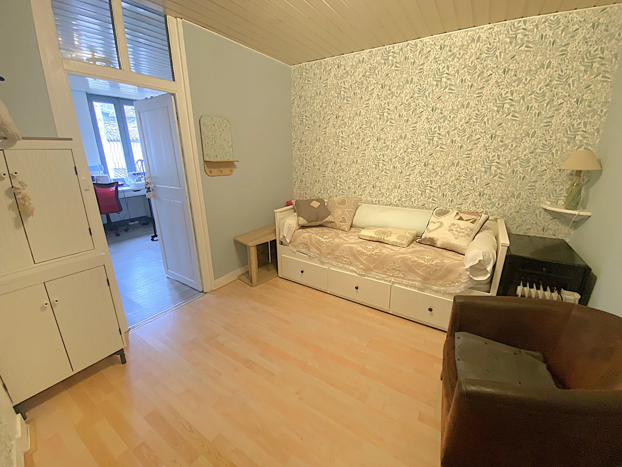 Maison de 77,5 m² en centre-ville de La Réole avec cour et potentiel d'aménagement 