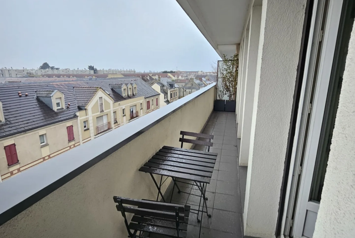 Appartement 4 pièces à Trappes, 70 m² avec balcon et parking en centre-ville 