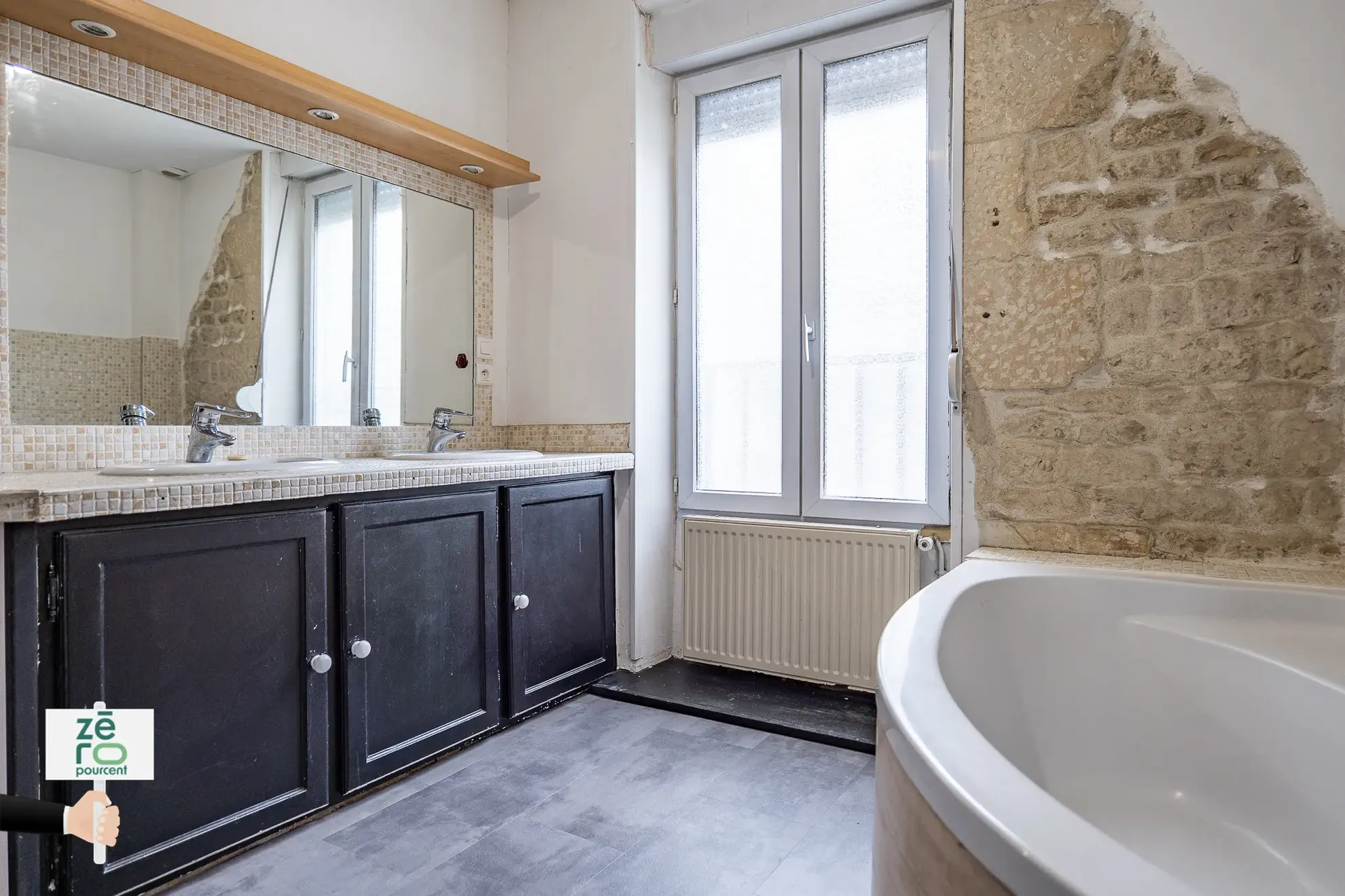 À vendre ensemble immobilier mixte à Luçon - Local commercial et appartement duplex 