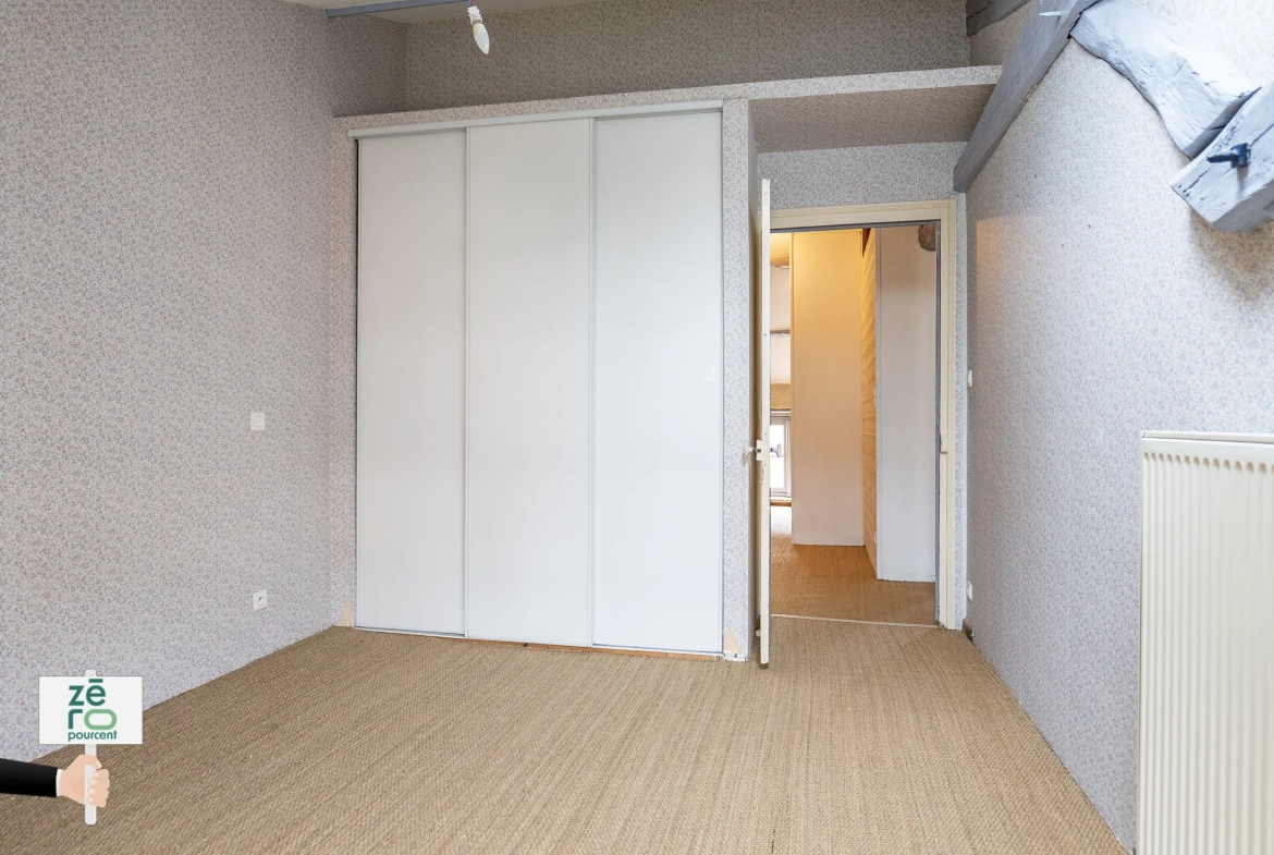 À vendre ensemble immobilier mixte à Luçon - Local commercial et appartement duplex 