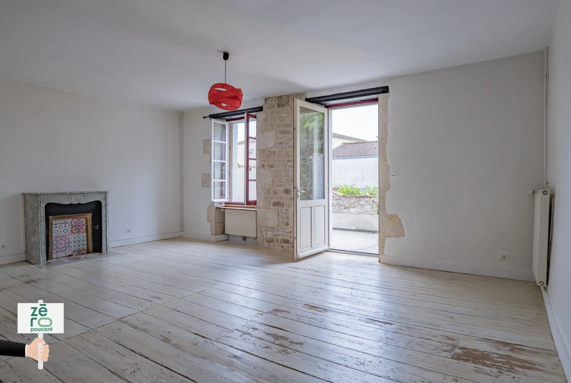 À vendre ensemble immobilier mixte à Luçon - Local commercial et appartement duplex 