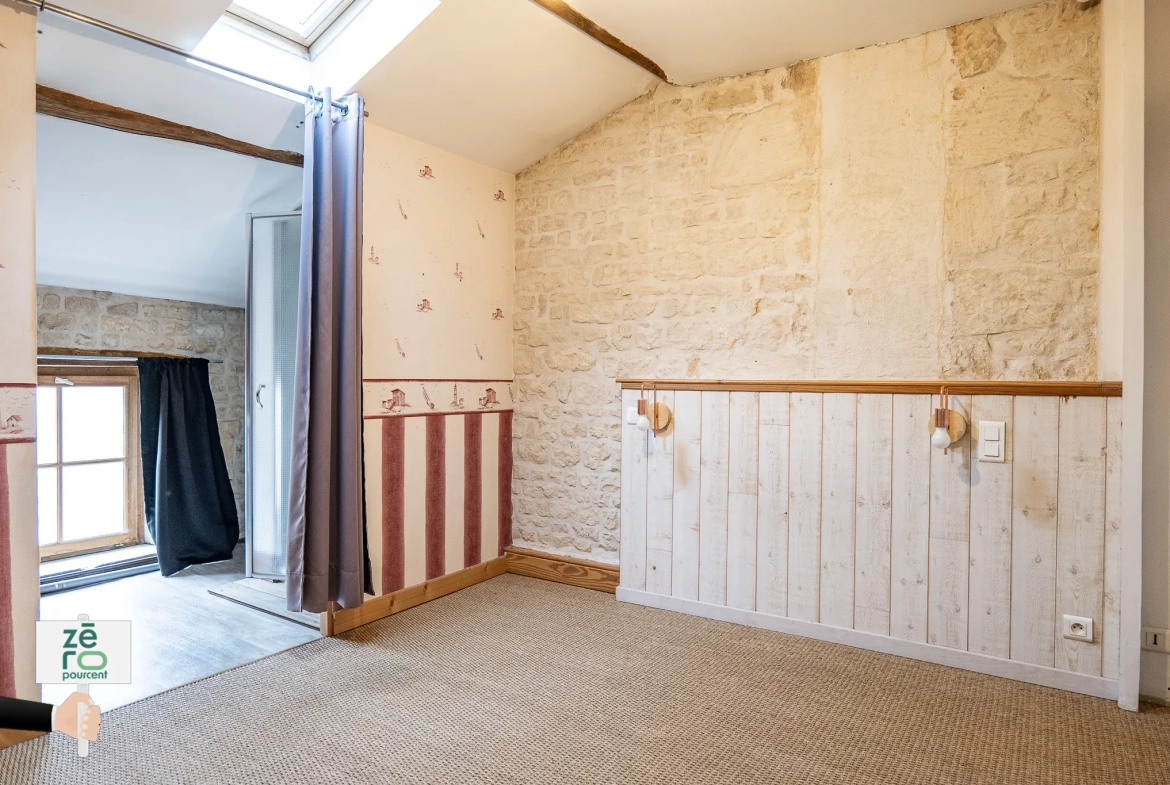 À vendre ensemble immobilier mixte à Luçon - Local commercial et appartement duplex 