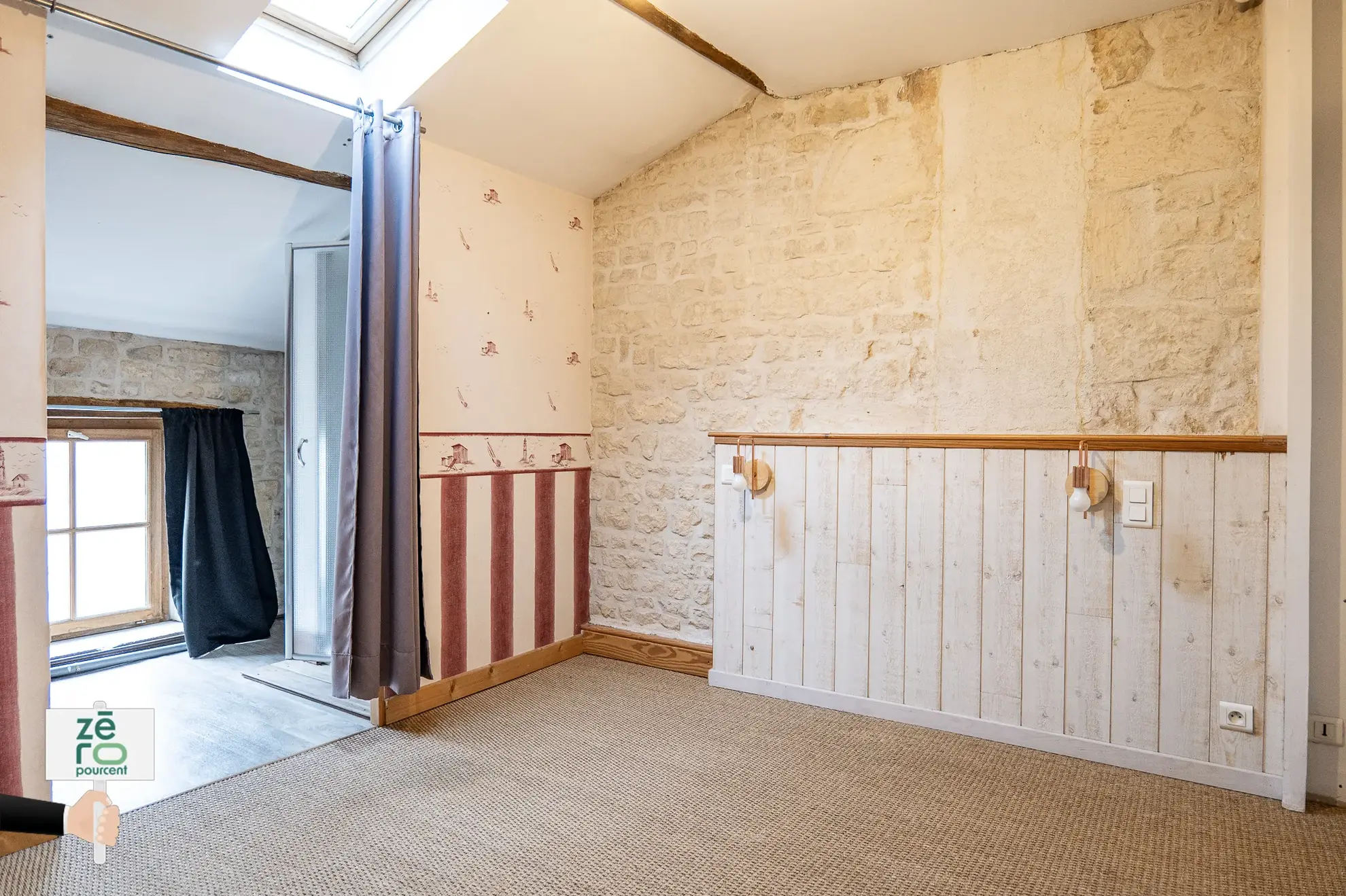 À vendre ensemble immobilier mixte à Luçon - Local commercial et appartement duplex 