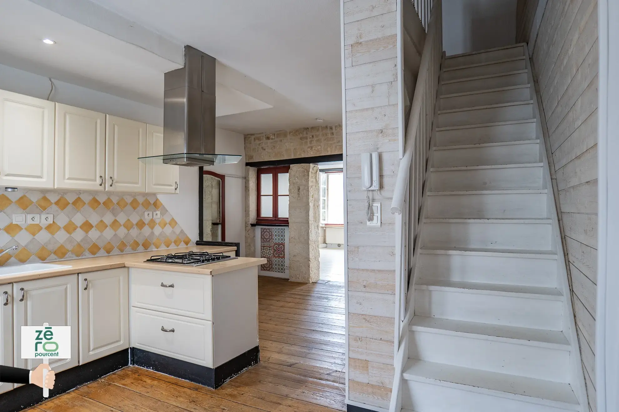À vendre ensemble immobilier mixte à Luçon - Local commercial et appartement duplex 