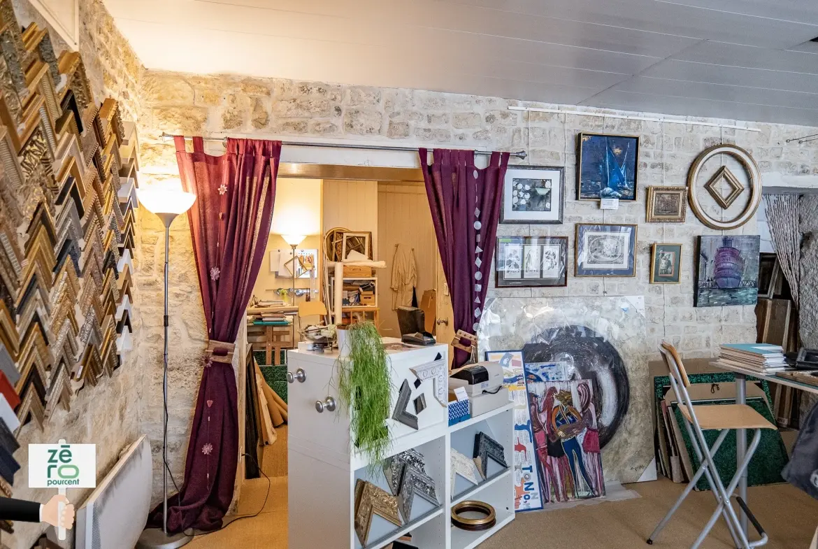 À vendre ensemble immobilier mixte à Luçon - Local commercial et appartement duplex 