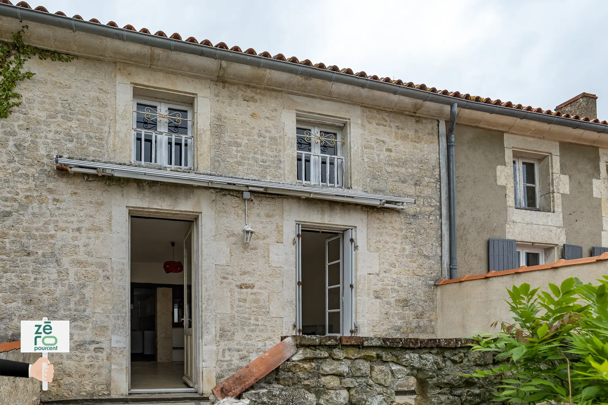 À vendre ensemble immobilier mixte à Luçon - Local commercial et appartement duplex 