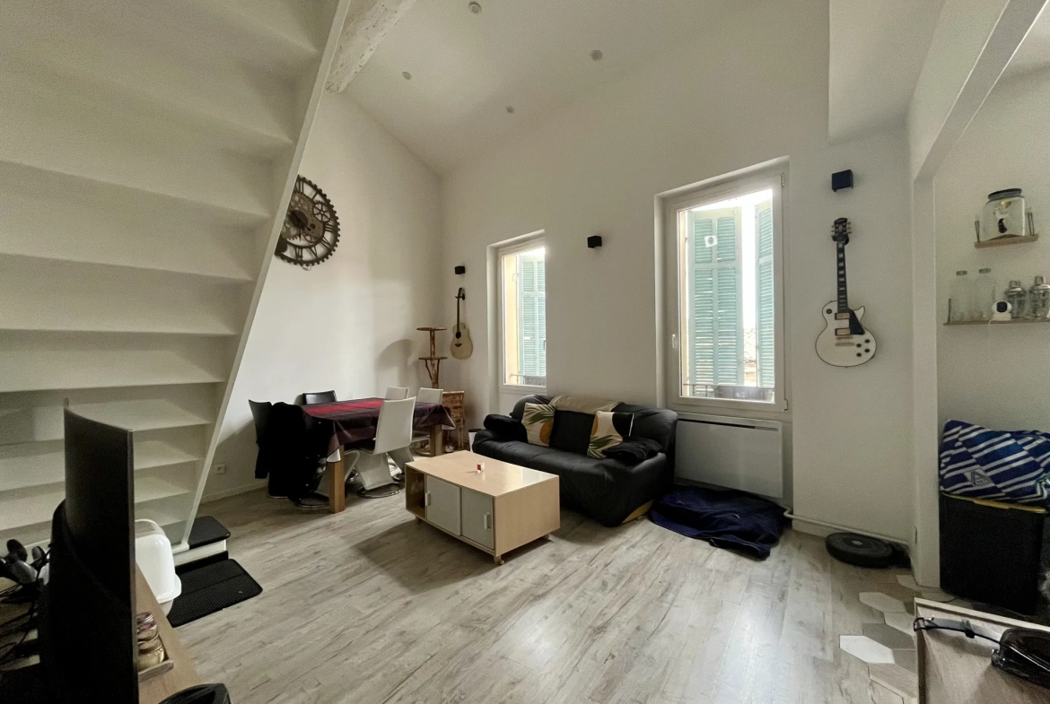 Appartement duplex lumineux de 3 pièces à Vidauban 