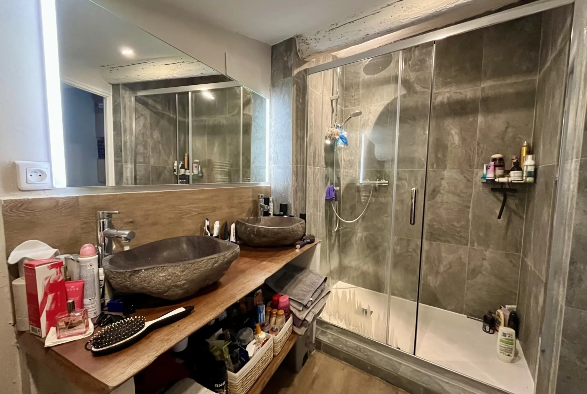 Appartement duplex lumineux de 3 pièces à Vidauban 