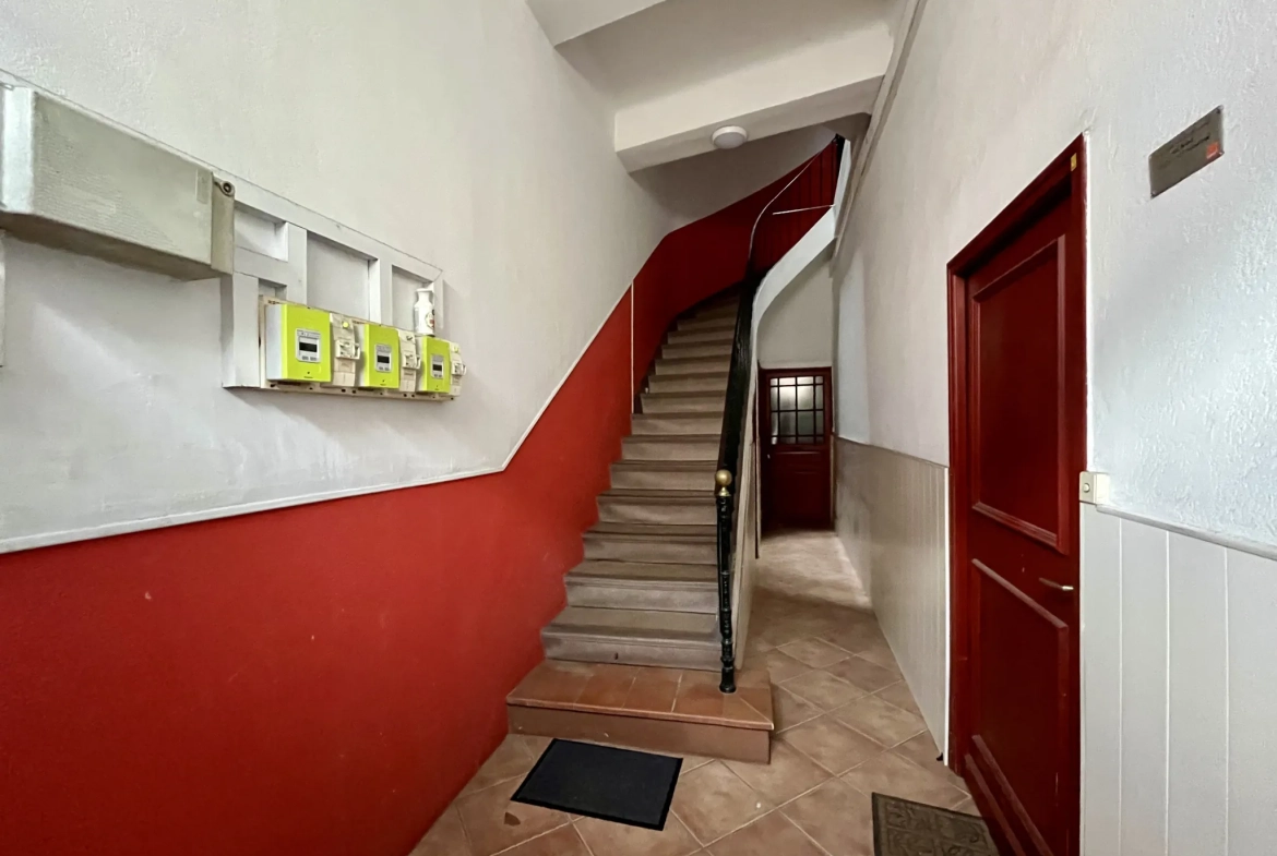 Appartement duplex lumineux de 3 pièces à Vidauban 