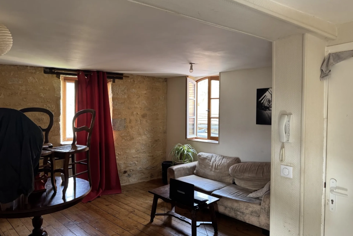 Appartement T3 dans le centre historique de Sarlat avec bon rendement locatif 
