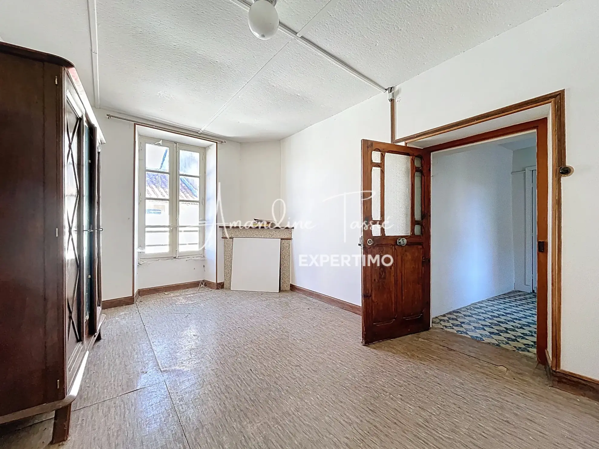 Maison de village à rénover avec garage et terrain à Labastide-Pradines 