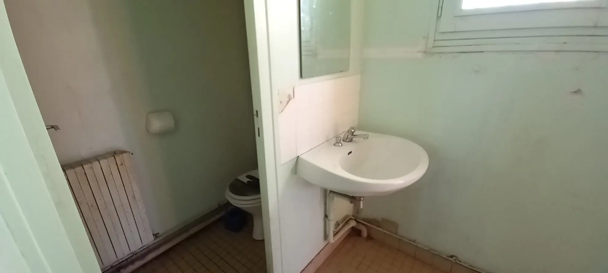 Maison indépendante avec 5 chambres sur terrain de 1964 m² à Saint Sulpice les Champs 