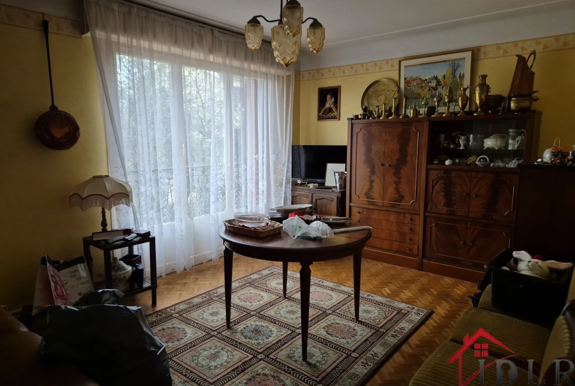 Maison familiale à rénover à Saint-Dizier – 87m² avec jardin 