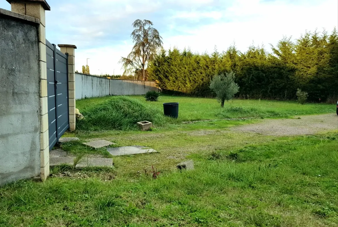 Maison individuelle de 75 m² avec jardin clos à La Charité-sur-Loire 