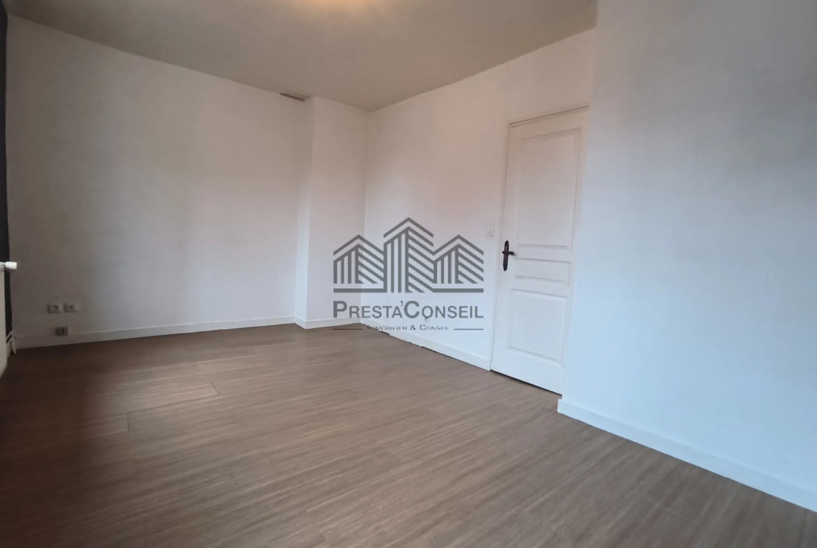 Charmante maison de 84 m² à vendre à Oissel, proche des quais de Seine 