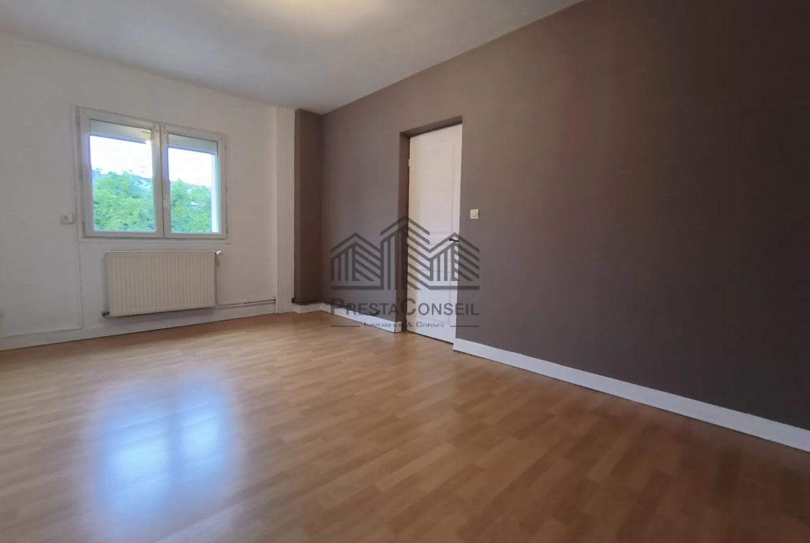 Charmante maison de 84 m² à vendre à Oissel, proche des quais de Seine 