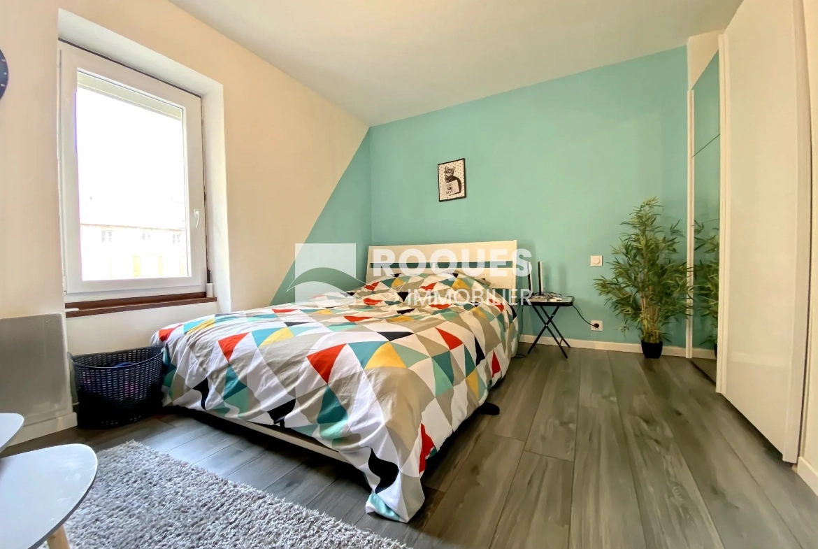 Charmante maison de ville rénovée de 112 m² à St Affrique avec garage et terrasse 