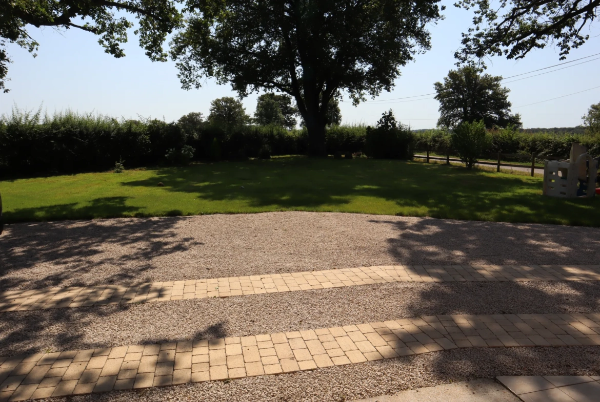Belle maison de 144m² avec jardin et garage à Volesvres près de Paray-le-Monial 