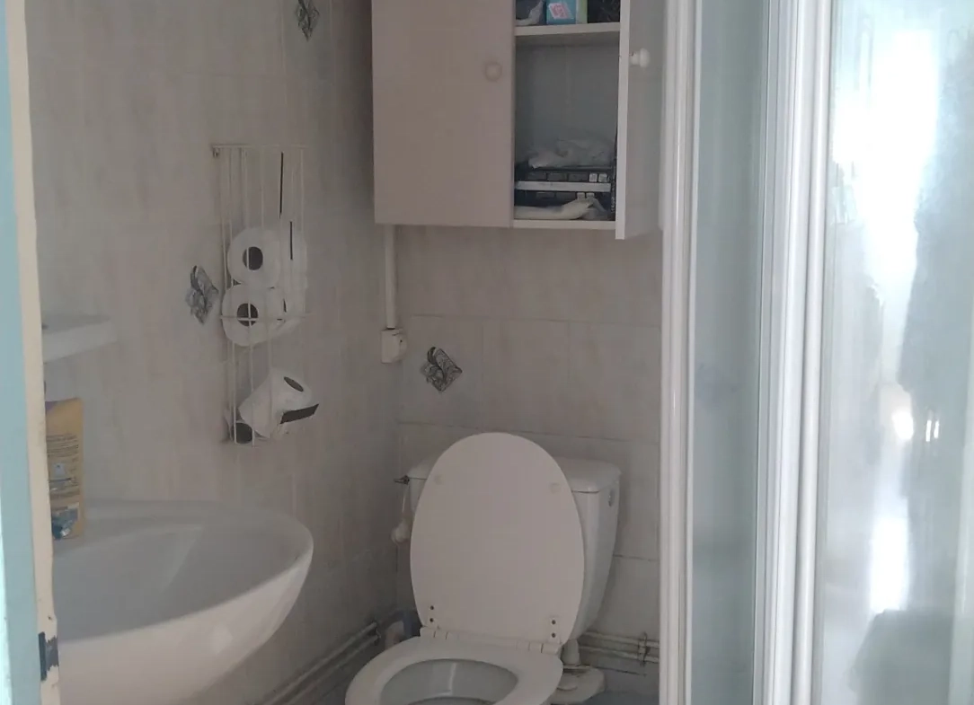 Maison de 50 m² à Ravigny avec garage et terrain clos 