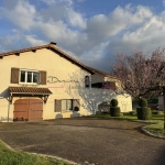 Villa familiale avec terrain de 1414 m² à Cours-la-Ville