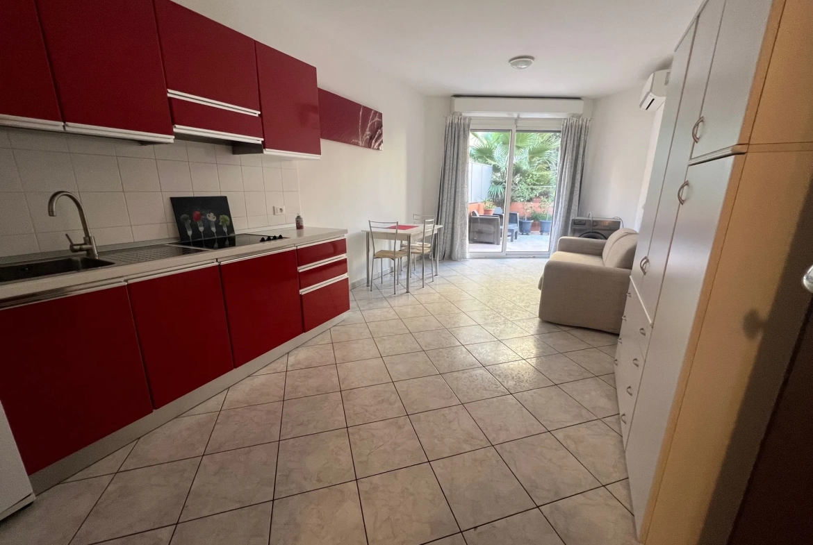 Studio à vendre à Menton avec terrasse et parking privé - Cours du Centenaire 