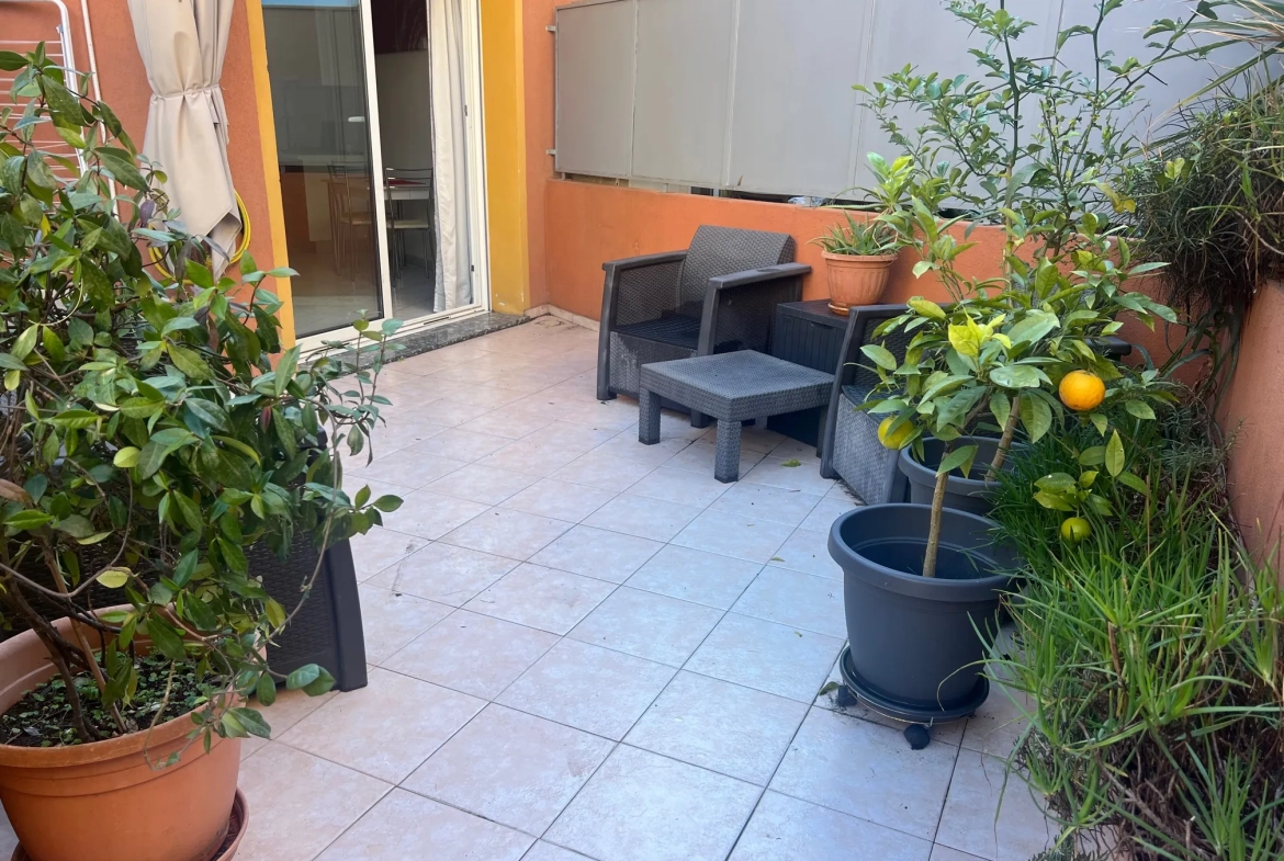 Studio à vendre à Menton avec terrasse et parking privé - Cours du Centenaire 