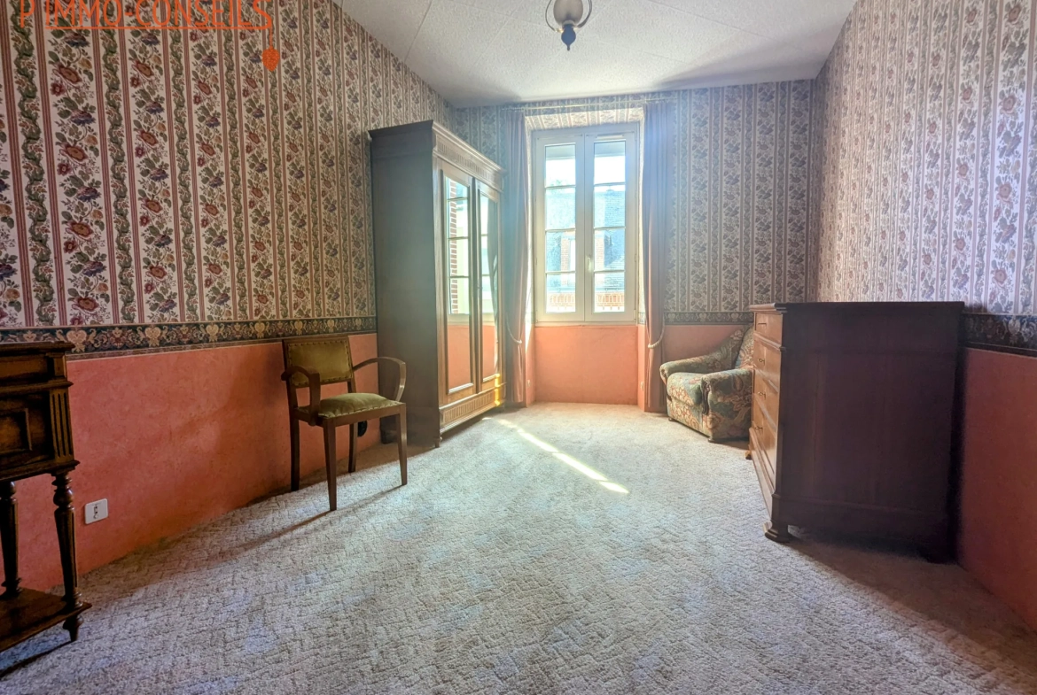 Maison de bourg avec deux chambres à La Chapelle Glain - Spacieuse et proche commodités 