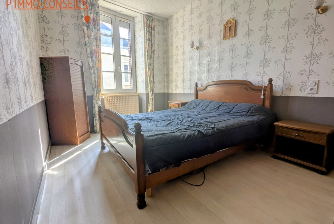 Maison de bourg avec deux chambres à La Chapelle Glain - Spacieuse et proche commodités 