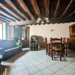Maison de bourg avec deux chambres à La Chapelle Glain - Spacieuse et proche commodités
