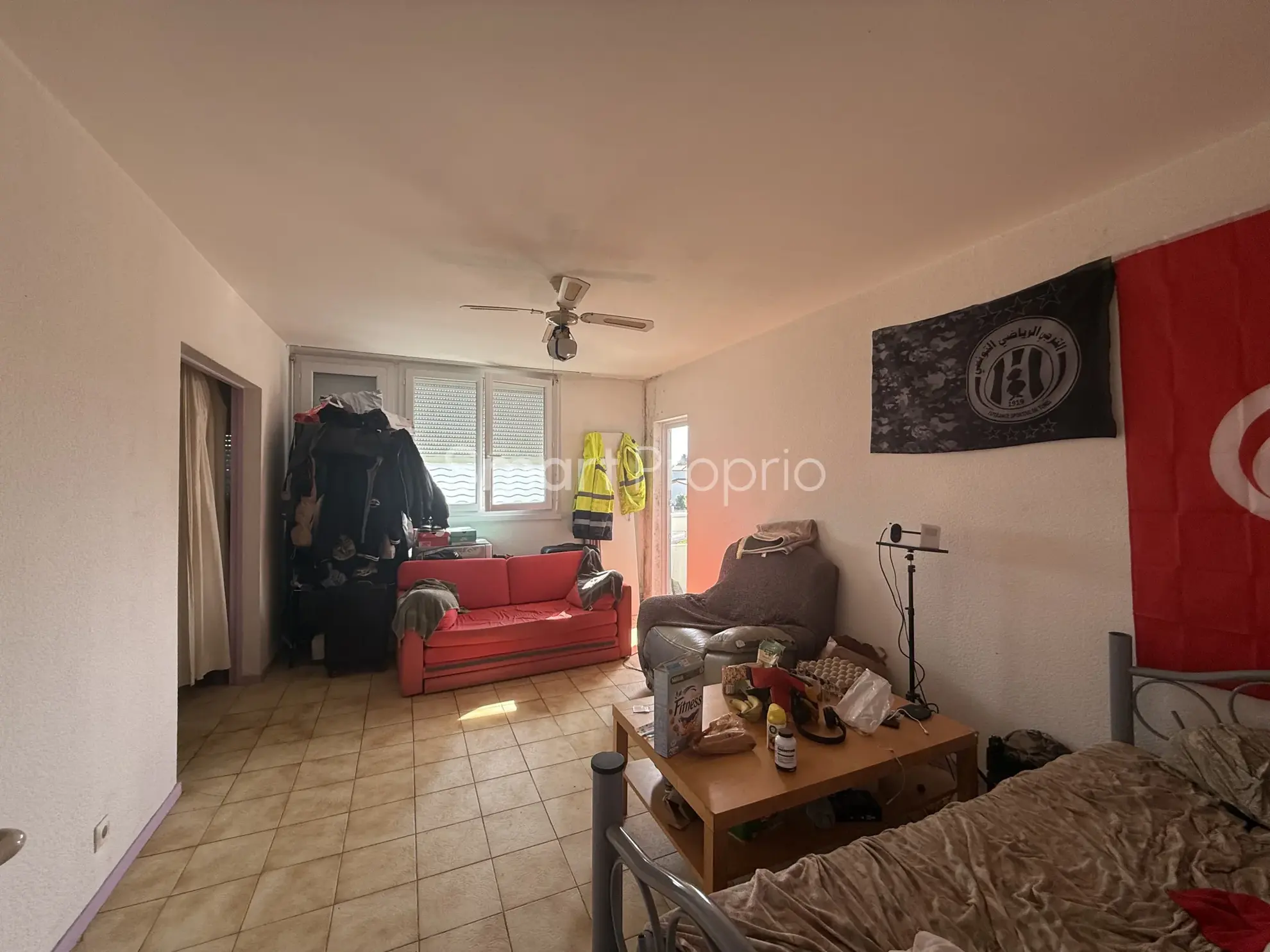 Appartement T4 à rénover à Carbon Blanc avec cave et parking 