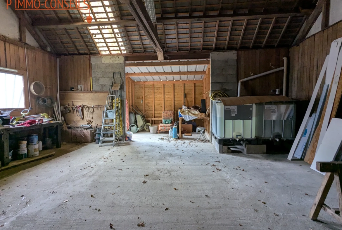 Maison de bourg avec deux chambres à La Chapelle Glain - Spacieuse et proche commodités 