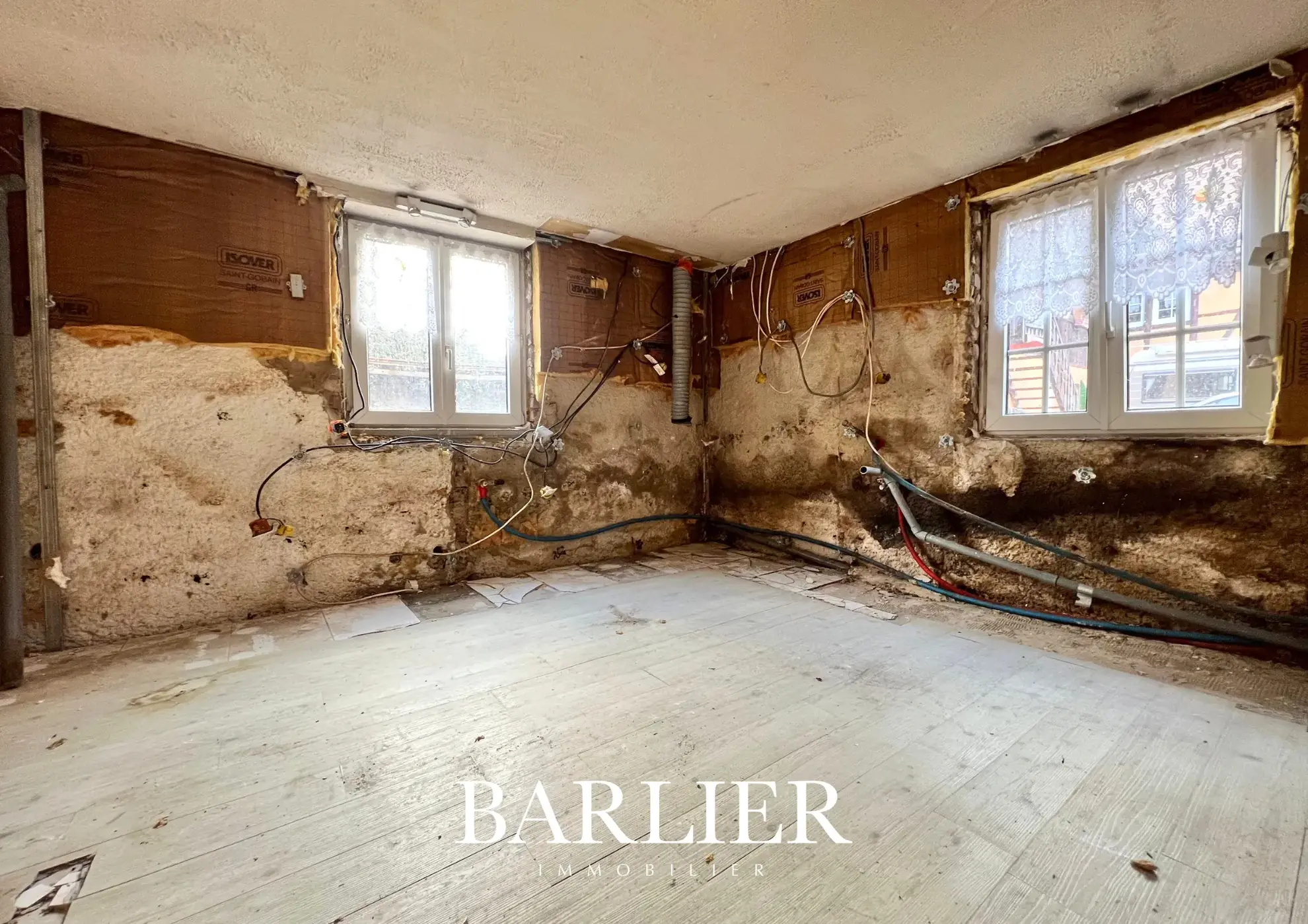 Appartement à vendre à Obenheim - Potentiel de rénovation avec terrasse et parking 