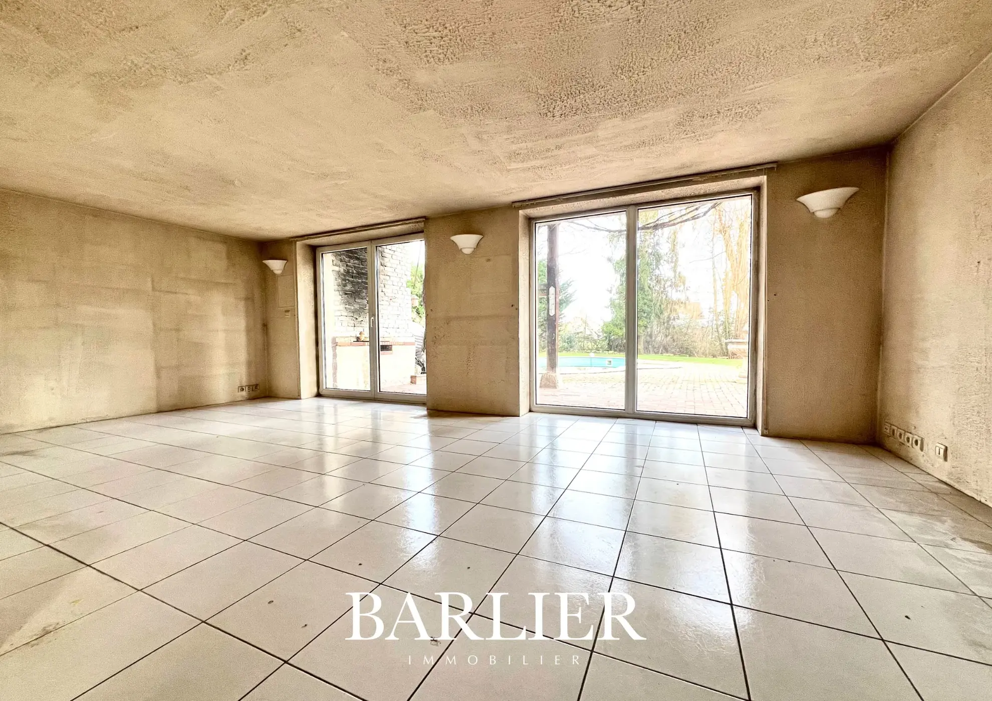 Appartement à vendre à Obenheim - Potentiel de rénovation avec terrasse et parking 