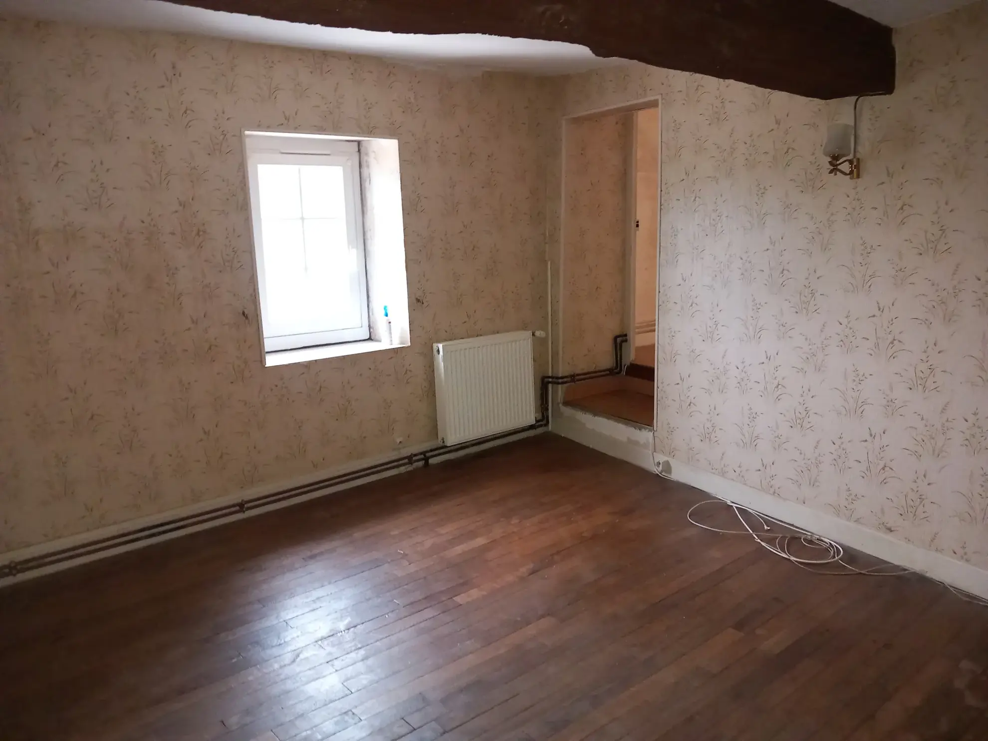 Deux maisons anciennes à rafraîchir avec dépendances sur 1107 m² à Saint Sulpice les Champs 