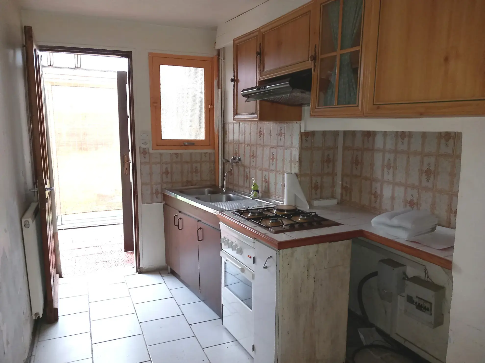 Deux maisons anciennes à rafraîchir avec dépendances sur 1107 m² à Saint Sulpice les Champs 