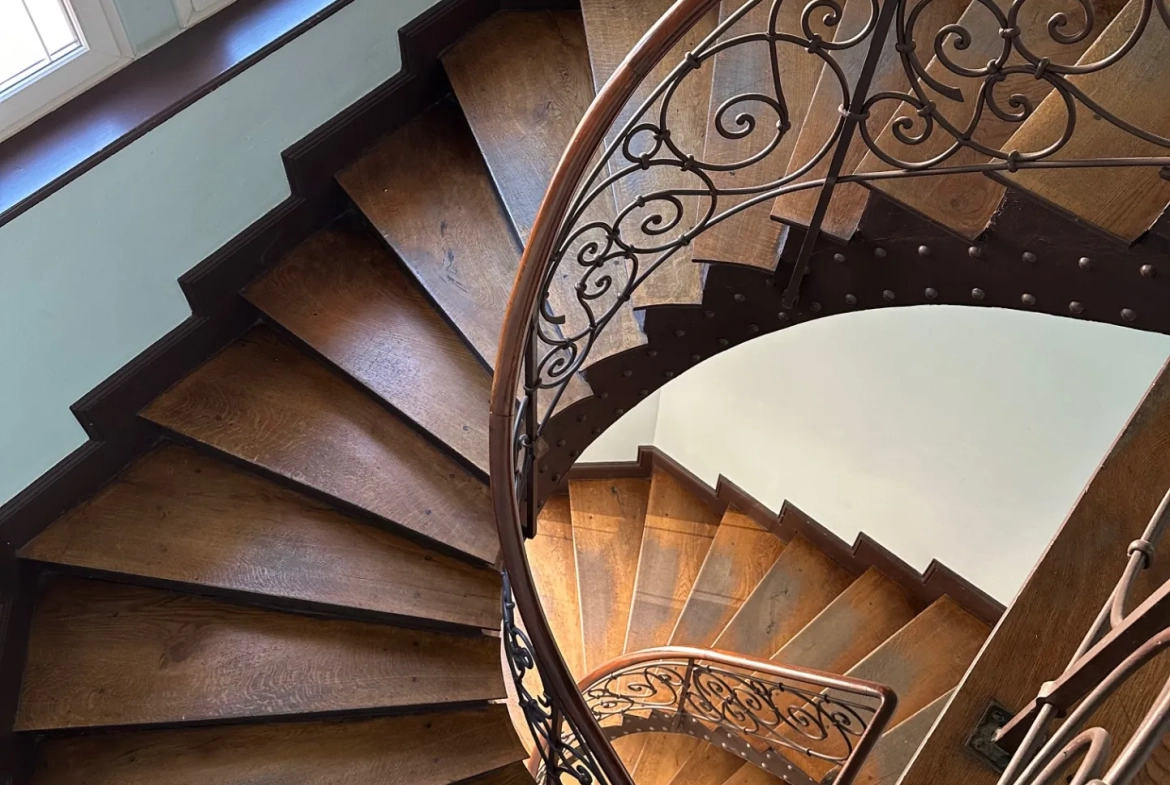 Appartement duplex moderne de 3 pièces à Strasbourg, dernier étage, proche tram et place de la République 