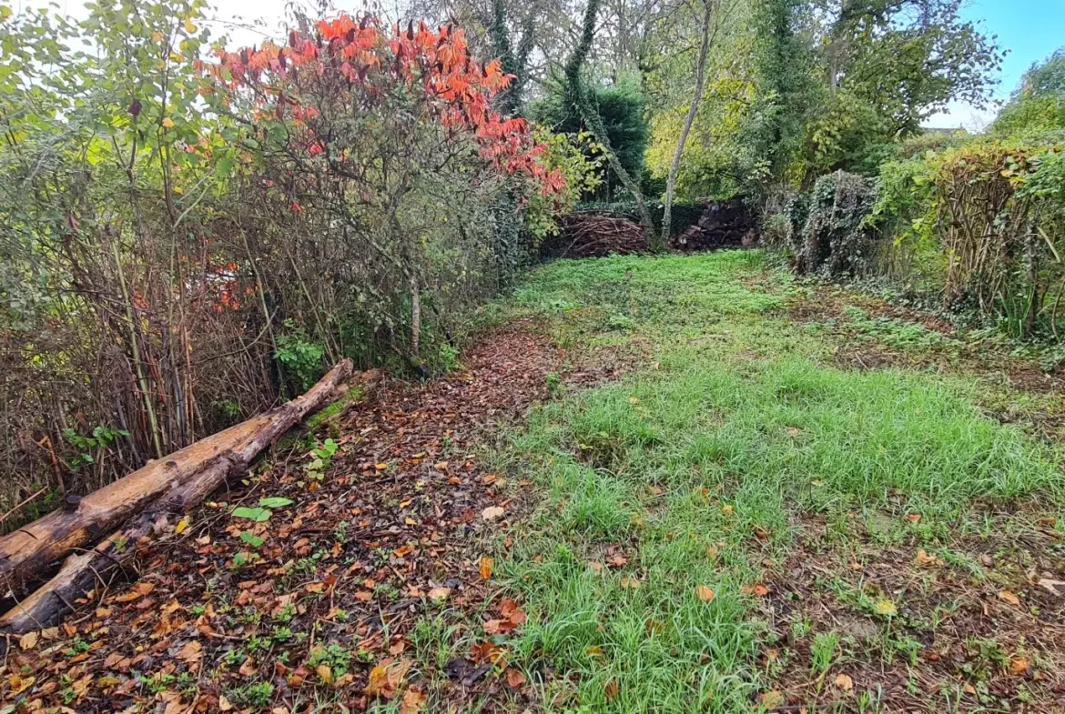 Maison de 123 m² à Varzy avec dépendances et jardin, secteur calme 