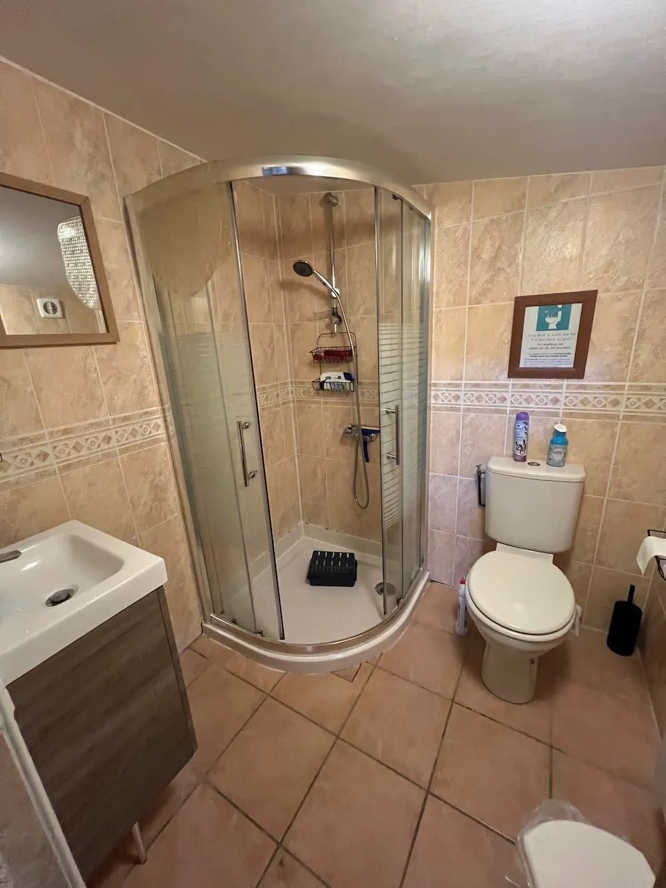 Maison de campagne avec piscine à Saint Juiré Champgillon - Investissement idéal 