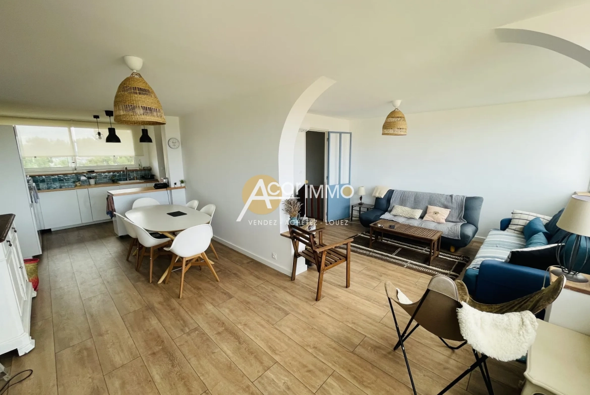 Appartement T3 rénové avec vue mer à La Seyne-sur-Mer 