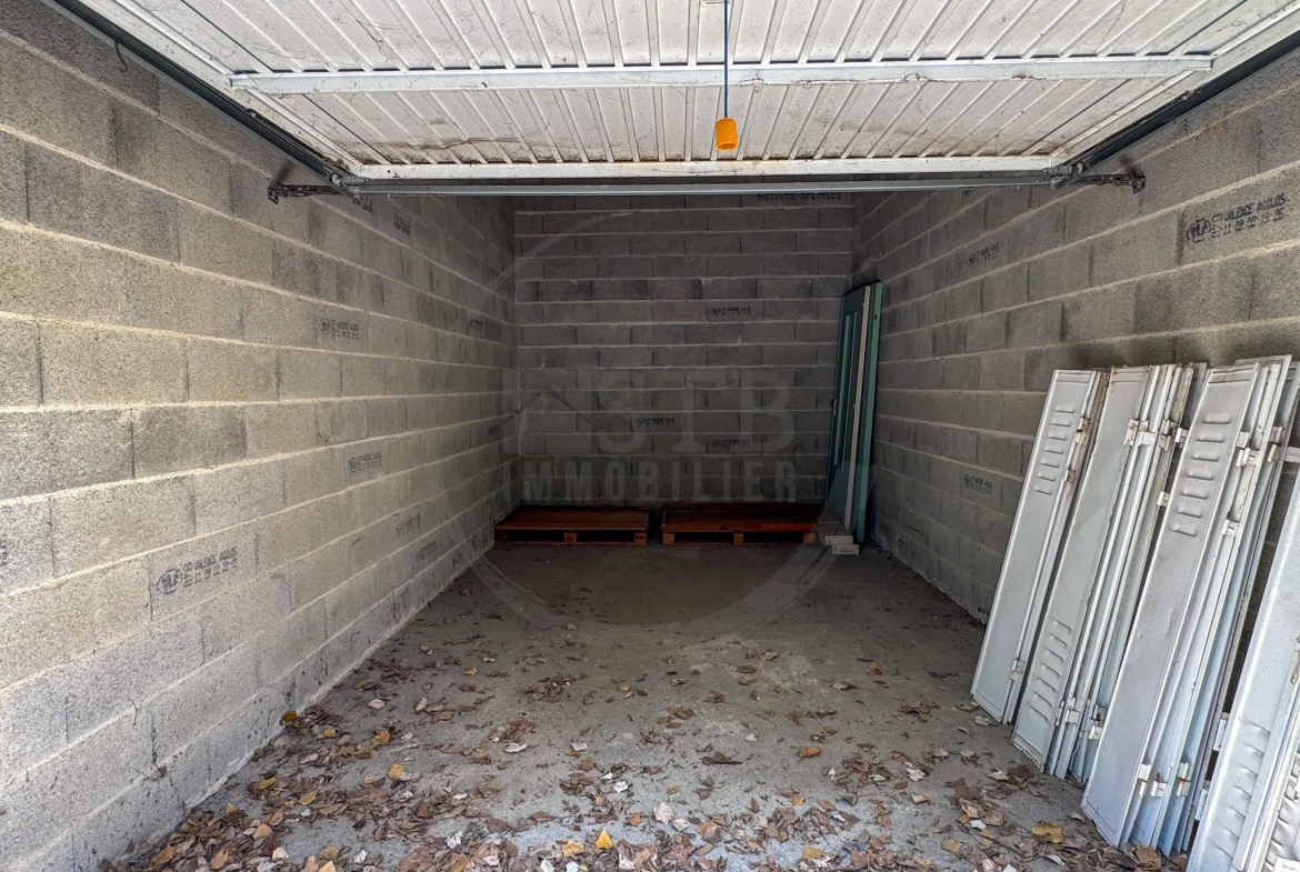 Appartement rénové de 61 m² à Valence avec balcon, garage et cave 