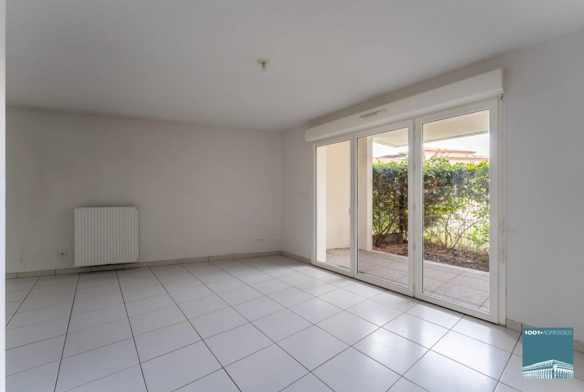 Appartement deux pièces avec terrasse à Pessac Centre 