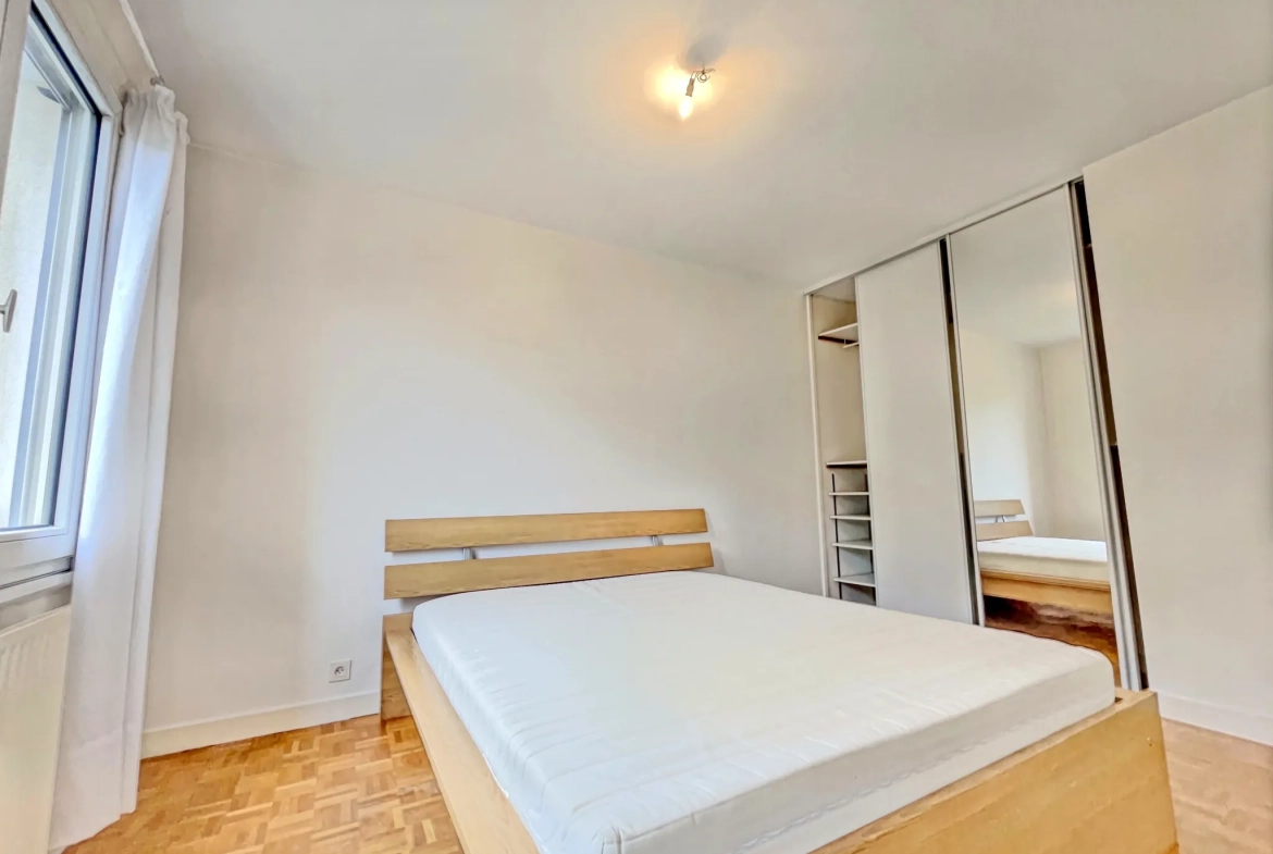 Bel appartement 2 pièces de 49m² à vendre à Lyon 3ème avec parking 