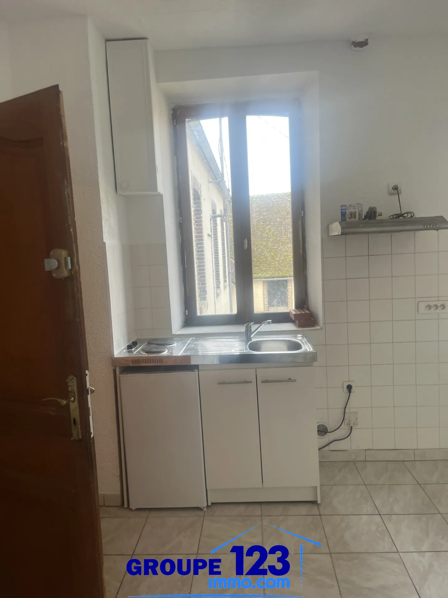 Deux appartements à Brienon-sur-Armançon avec garages, idéal investissement ou résidence multi-génération 