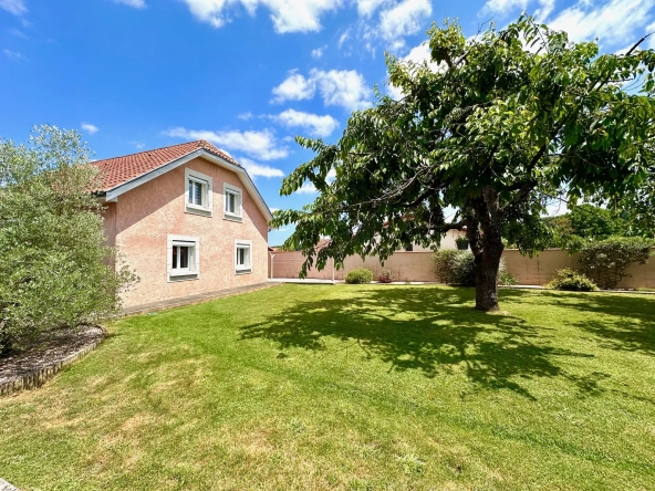 Maison familiale avec grand terrain à Juillan, proche Tarbes Sud