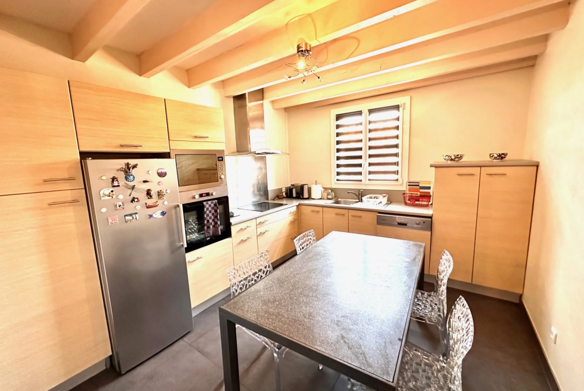 Maison familiale avec grand terrain à Juillan, proche Tarbes Sud 