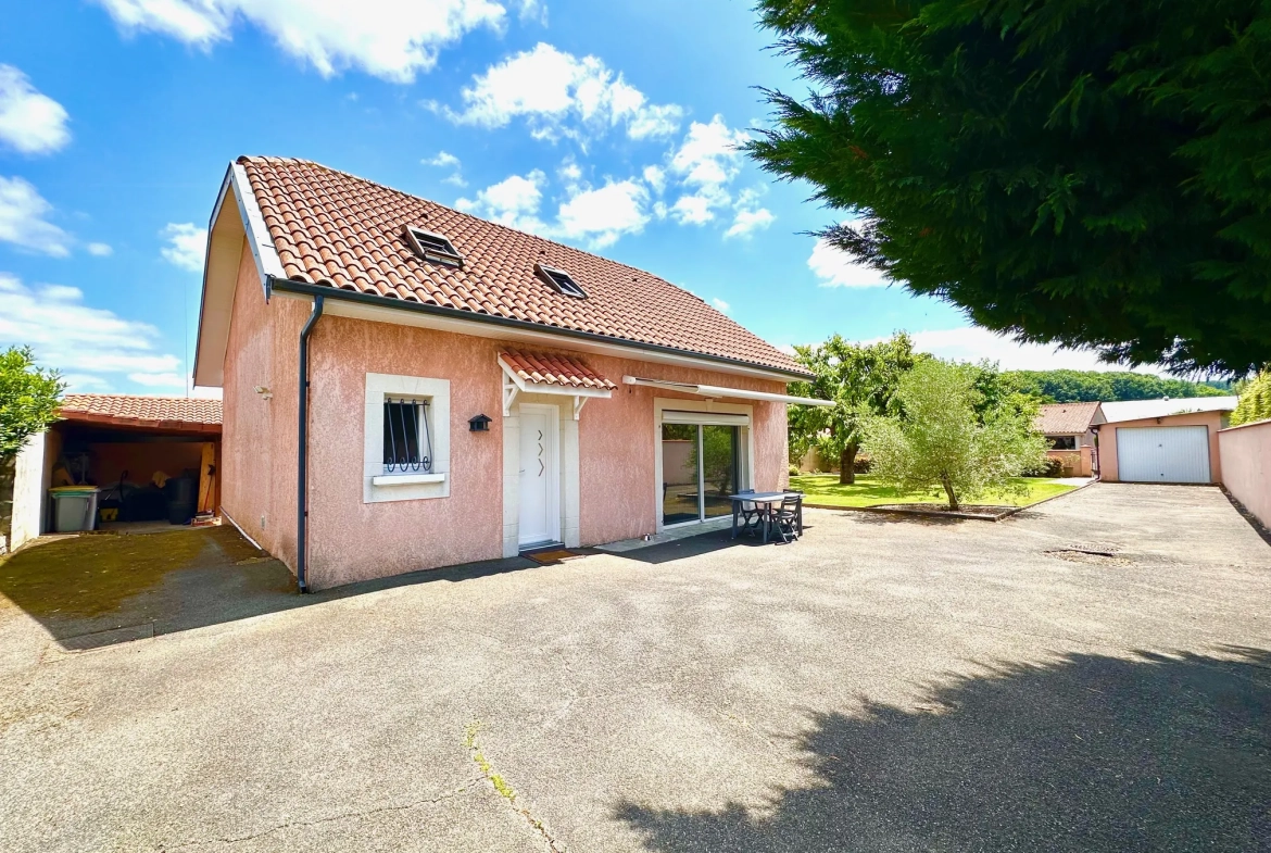 Maison familiale avec grand terrain à Juillan, proche Tarbes Sud 