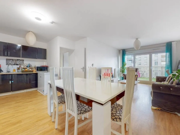 Appartement T3 sécurisé à Choisy-le-Roi avec parking et locataire en place