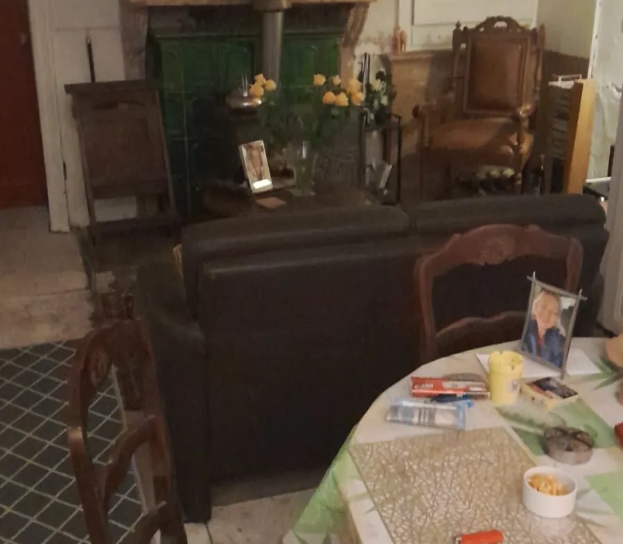 Maison à rénover de 70 m² avec terrain de 1014 m² proche Bourbonne-les-Bains 